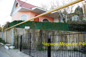 Частный сектор «Кипарис». Новый Свет, ул. Голицына, 32