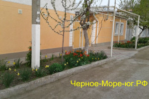 Гостевой дом «Лиза» по пер. Шевченко, 3 в Феодосии