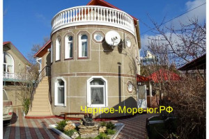 Гостевой дом «Адель» в Саки по ул. Морская, 4