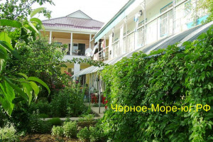Частный сектор «У Наримана» в Николаевке по ул. А. Бобыря, 14