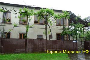Абхазия частный сектор по ул. Нартаа, 129 в Гудауте